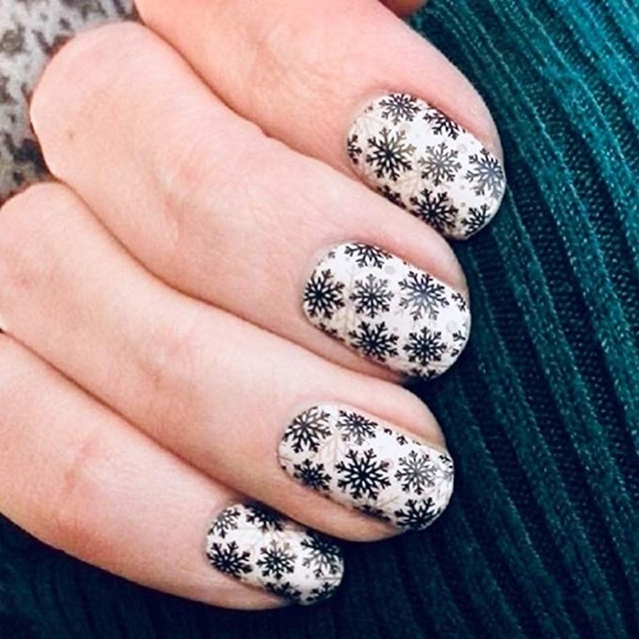 Jamberry Partial Sheet Nail Wraps - Silent Snow - Picture 2 of 5